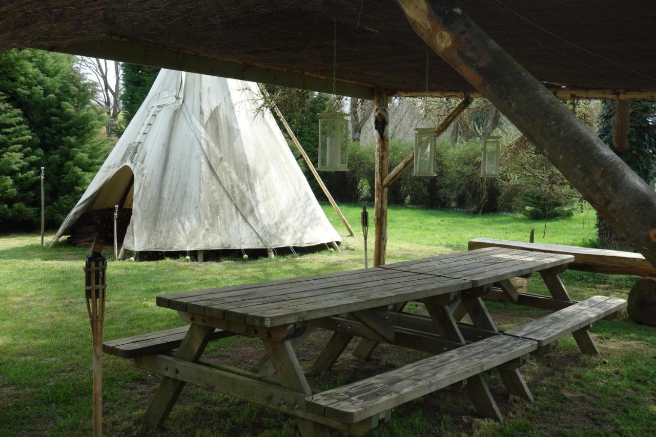 Levaltipis Hotel Saint-Gâtien-des-Bois Buitenkant foto