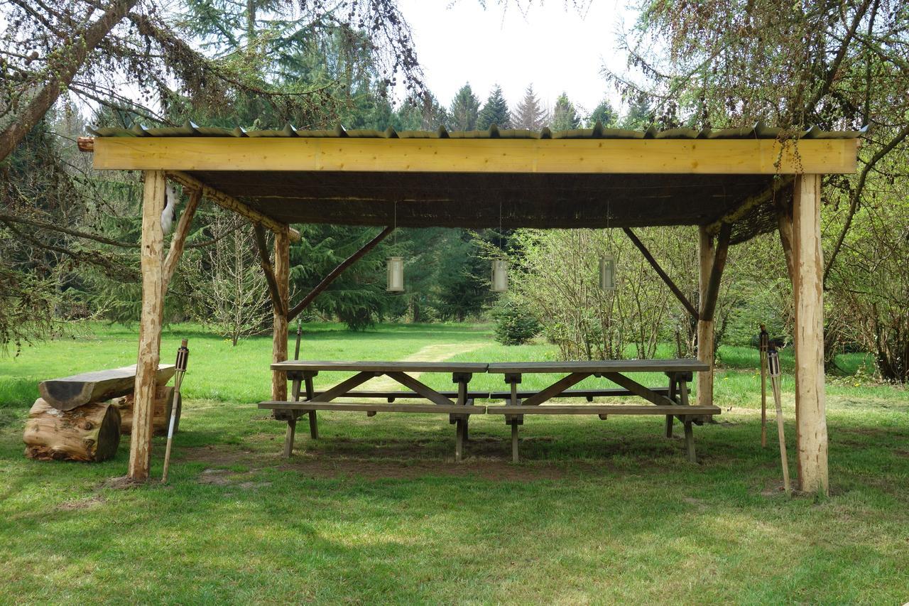 Levaltipis Hotel Saint-Gâtien-des-Bois Buitenkant foto