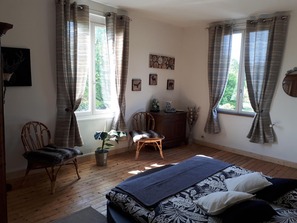 Levaltipis Hotel Saint-Gâtien-des-Bois Buitenkant foto